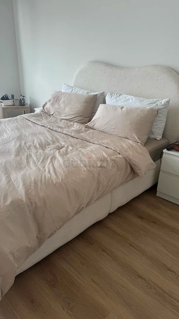 سرير 180*200 من فرا لايت لوكسوري فرنيتشر، هيكل سرير عصري بدون ماتراز لغرفة نوم المنزل، كريمي63179864416515113