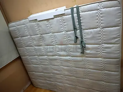 King size mattress bed