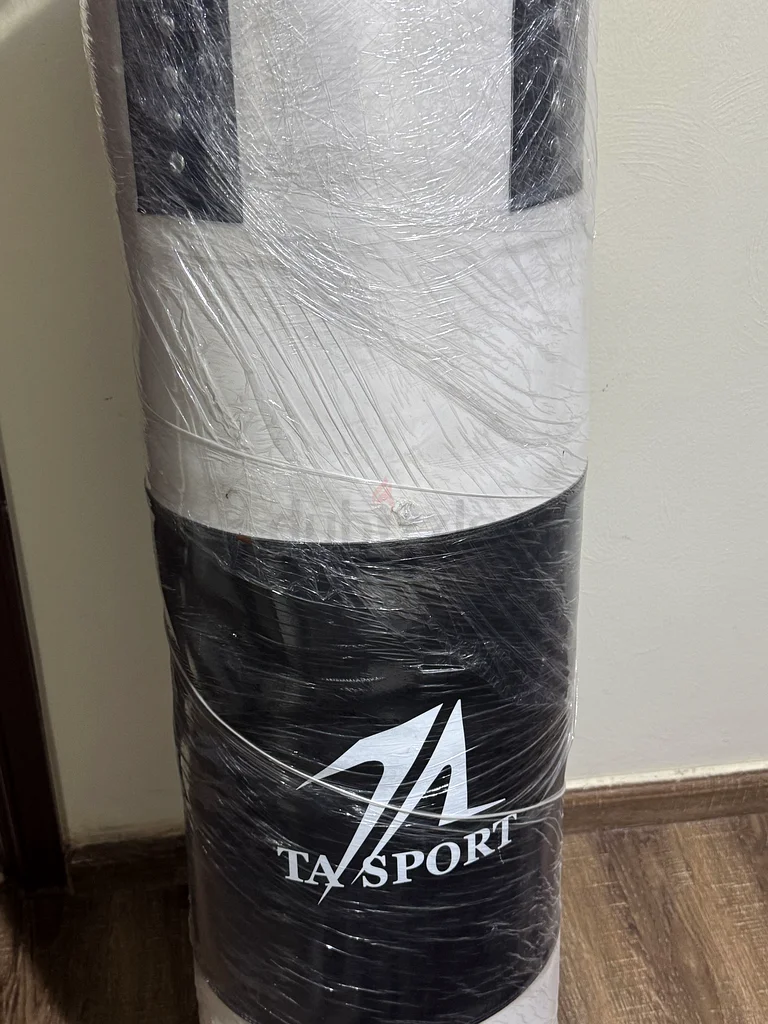 Boxing bag63170857088001110