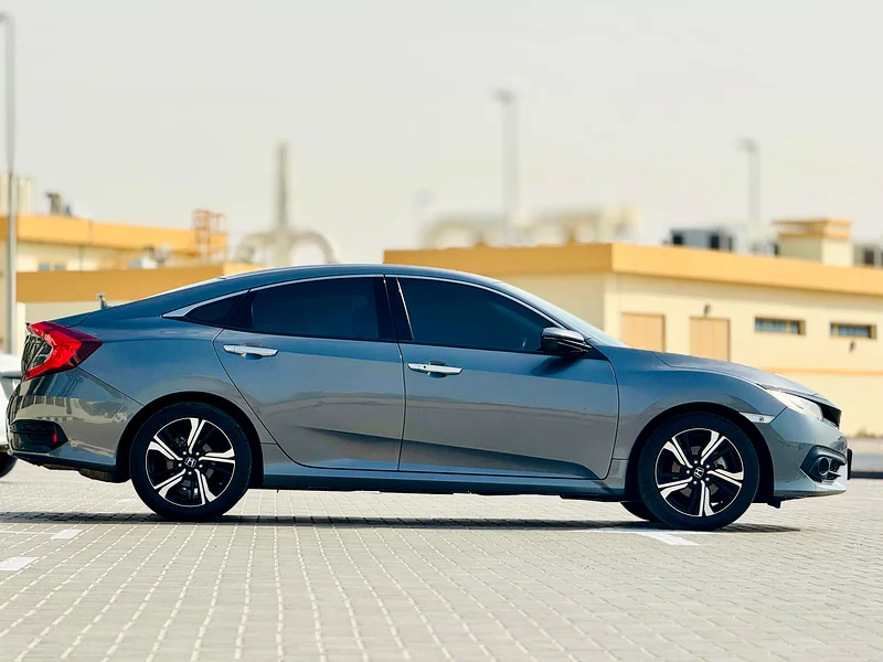 930* درهم إماراتي مسائًا | خيار منتصف | حالة ممتازة!63223314756609113