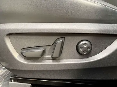 صورة 16 لـ 2022 Infiniti QX50
