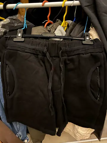 Stylish Black Sweat Shorts for Ultimate Comfort Size-M