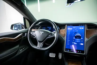2019 Tesla MODEL X — фото 8