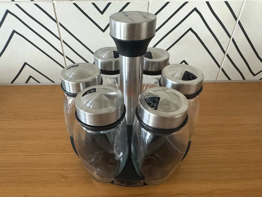 6 spice jars and rotating holder NEW
