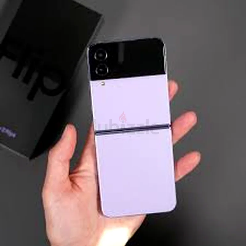 GALAXY Z FLIP 4 128 gb  8 gb ( WTH CHARGER)62933698047361113