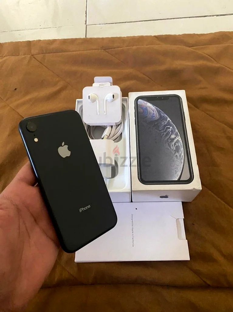 اللون الأسود _ XR 128 جيجابايت (حالة البطارية فوق 90)63263498057347113