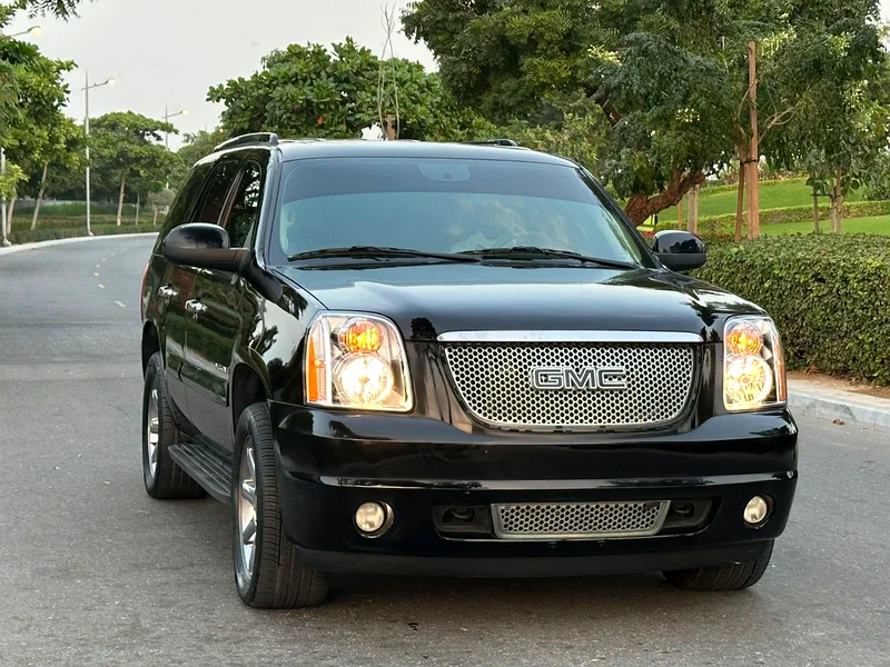 GMC Yukon DENALi  200963154165694338112