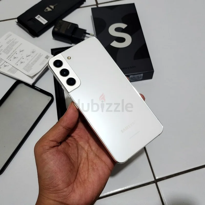 اللون الأبيض - S22 PLUS 128 جيجابايت 8 جيجابايت63263498339075113