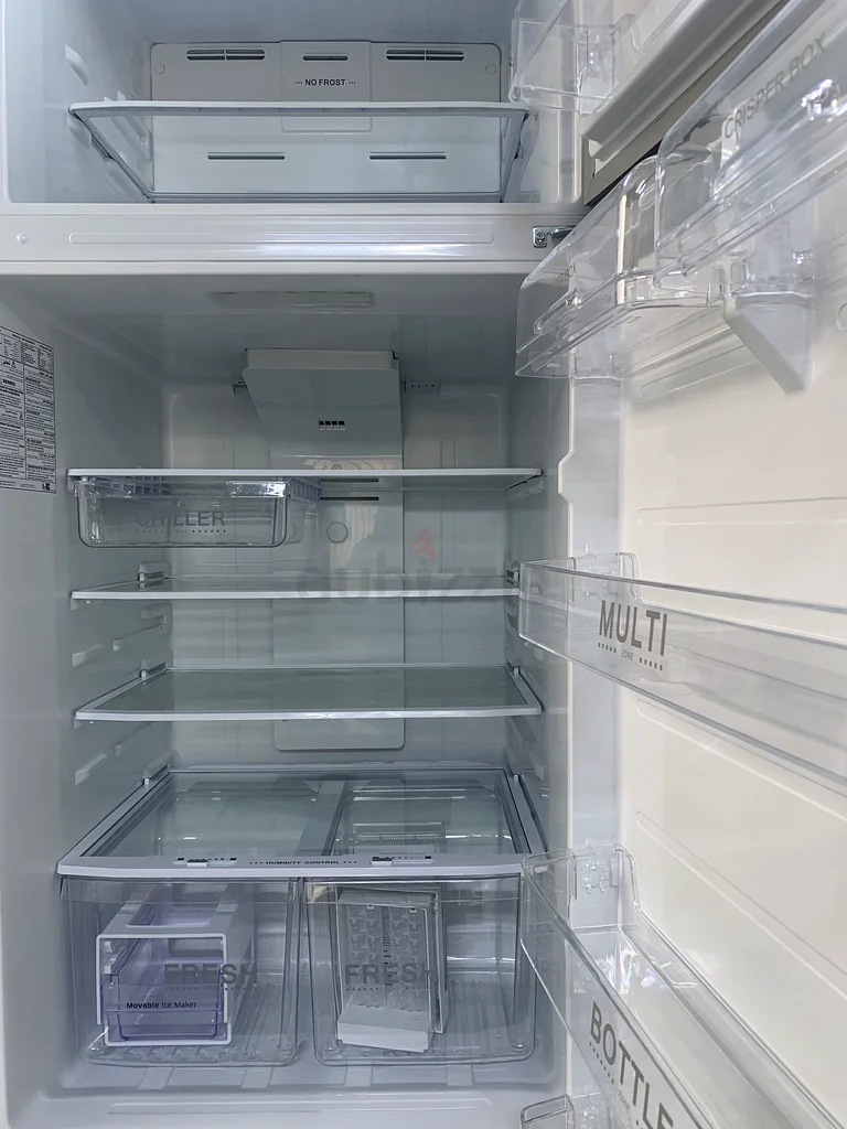 ثلاجة باناسونيك جديدة سعة 833 لترًا، إنفرتر، مثبتة من الأعلى، بدون صندوق63265598940418114