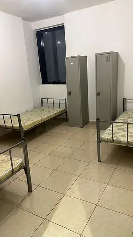 Indian male executive bed space available