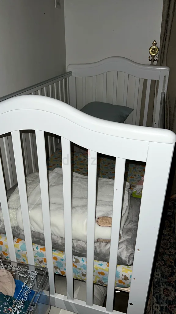 Crib for children from newborn to 5 years old63205363675906111