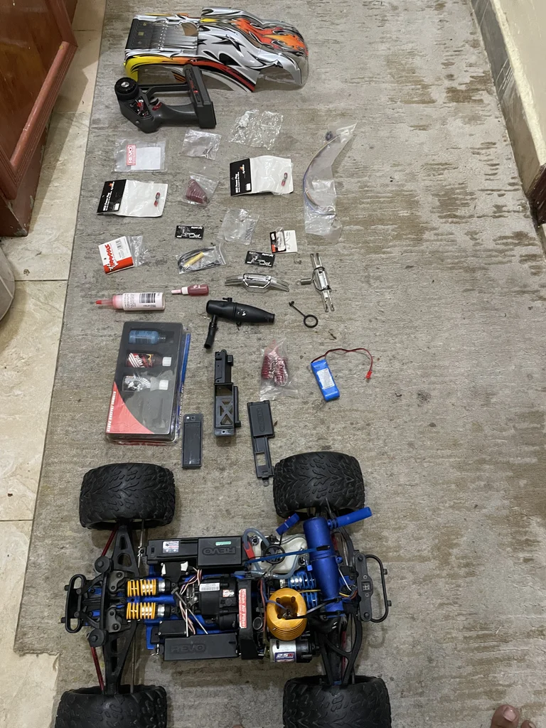 Rc car revo 531062931685318147111