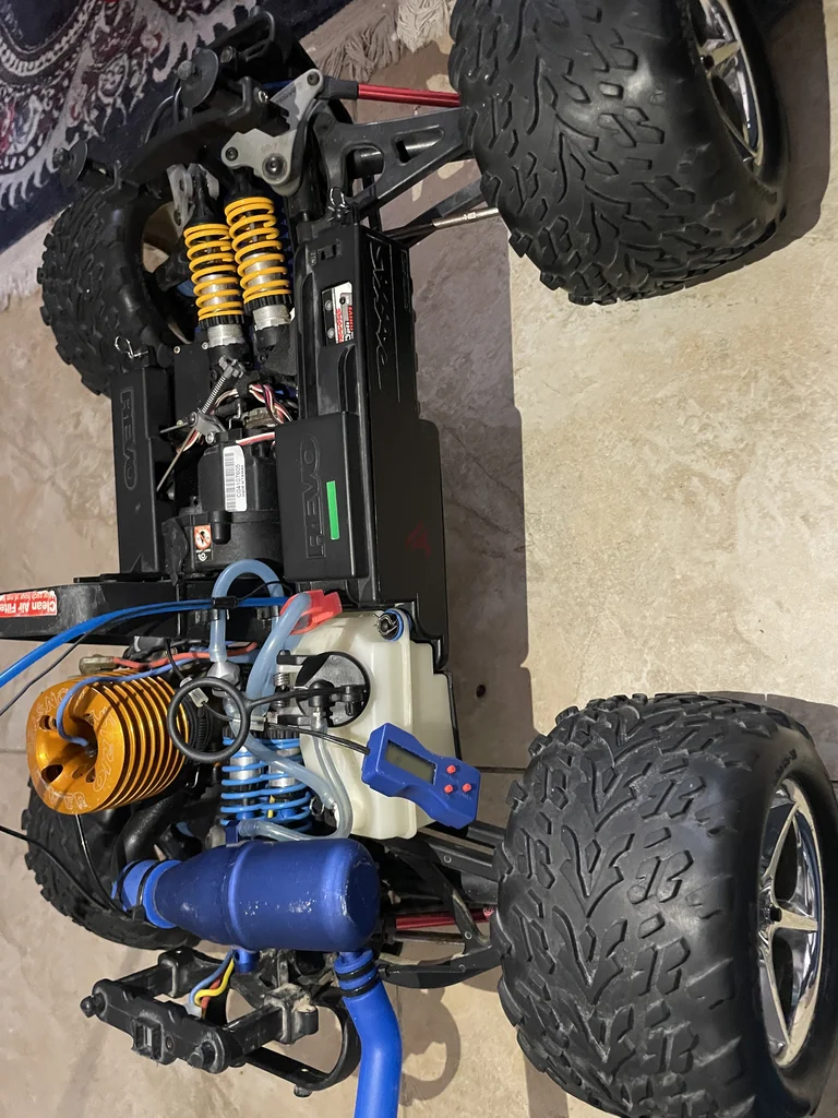 Rc car revo 531062931685318147113