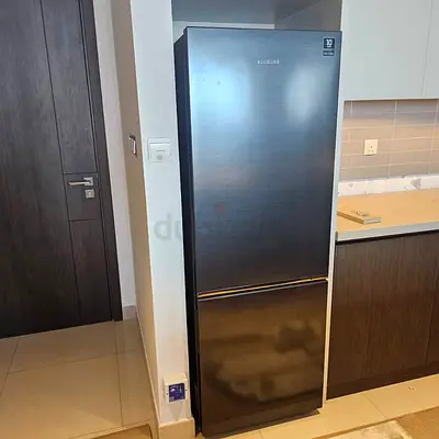 Samsung refrigerator bottom freezer 60cm width 175cm height