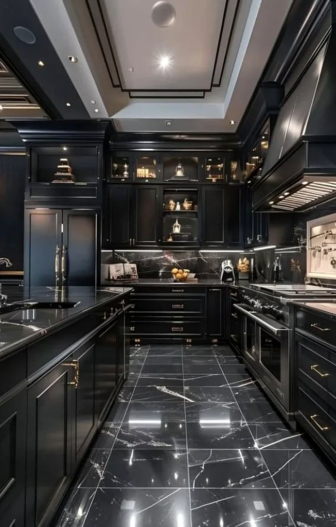 مطبخ عصري بتصميم فاخر632193376953611111