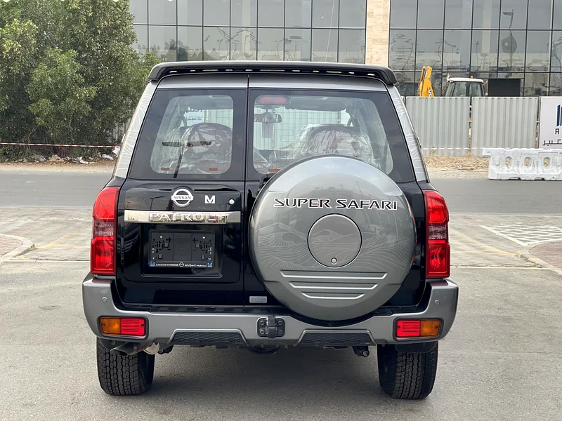 نيسان باترول فتك 2024 سوبر سفاري الاسطوره ضمان الوكيل63158802552067114
