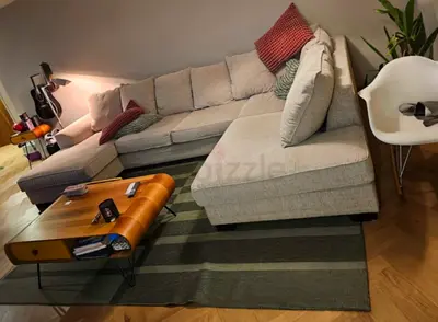 The one Kingstone U shape sofa Beige like a brand new