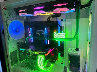 High-End Custom Water-Cooled Gaming PC – White
