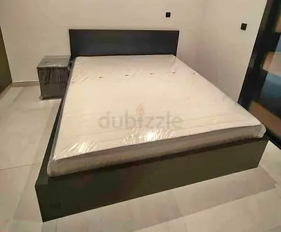 IKEA malam king size 180/200bed with IKEA mattress and 2 storage drawers underneath