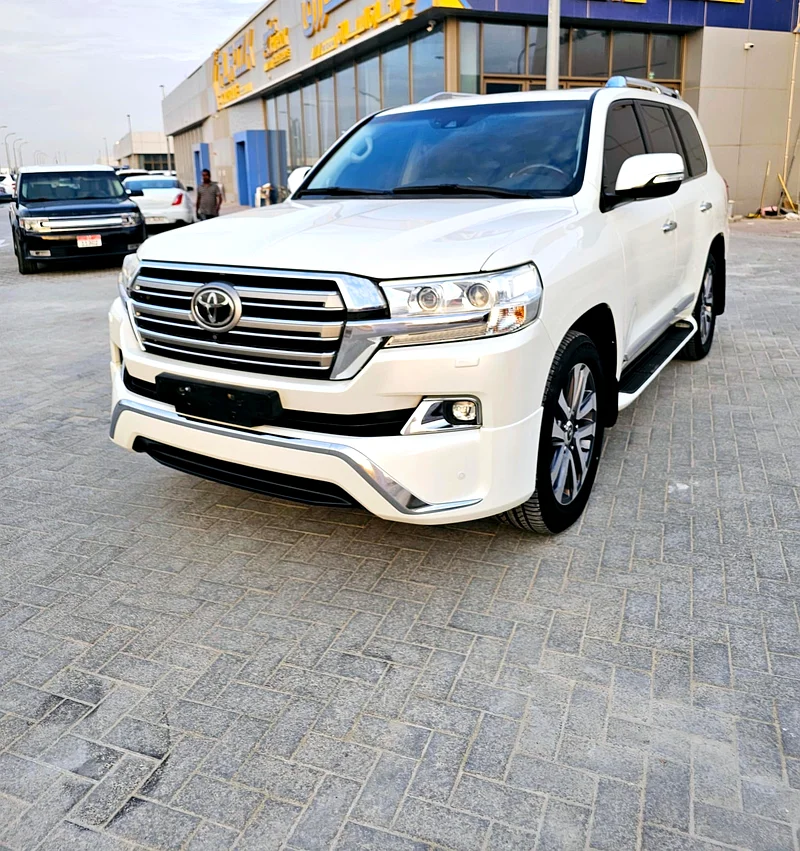 Toyota Land Cruiser V.8 5.763141656819330112