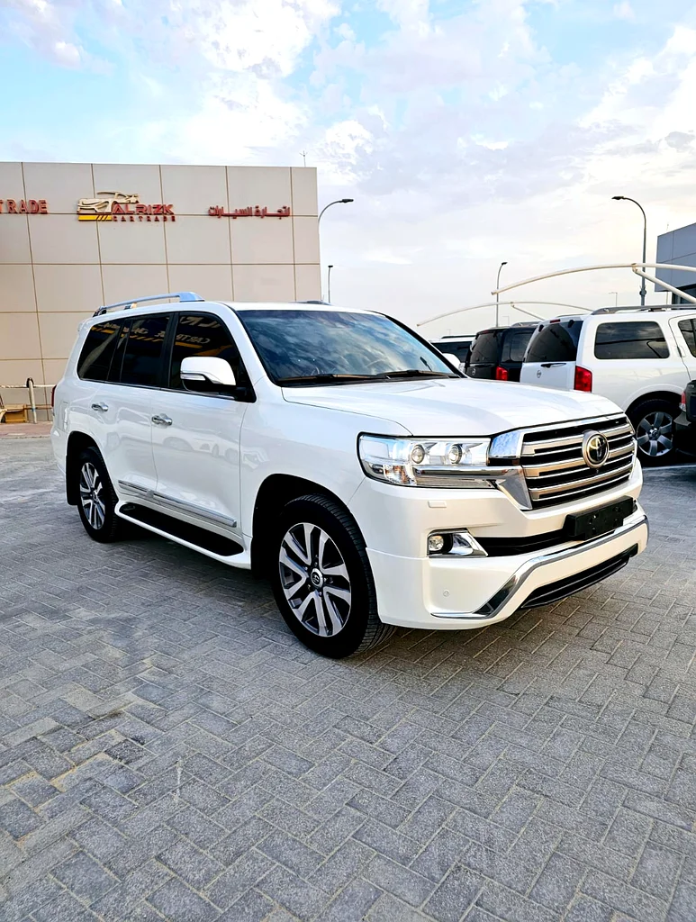 Toyota Land Cruiser V.8 5.763141656819330111
