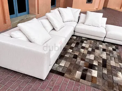 Excellent condition Chatles more olta sofa