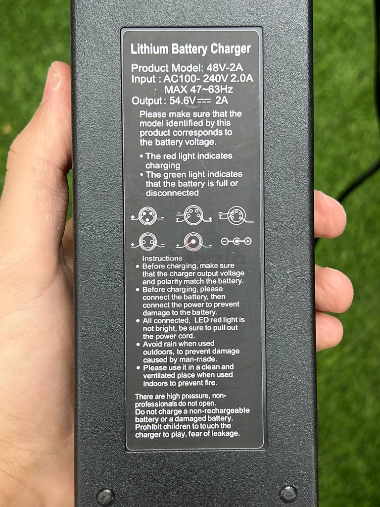 Electric scooter charger63259693635715112