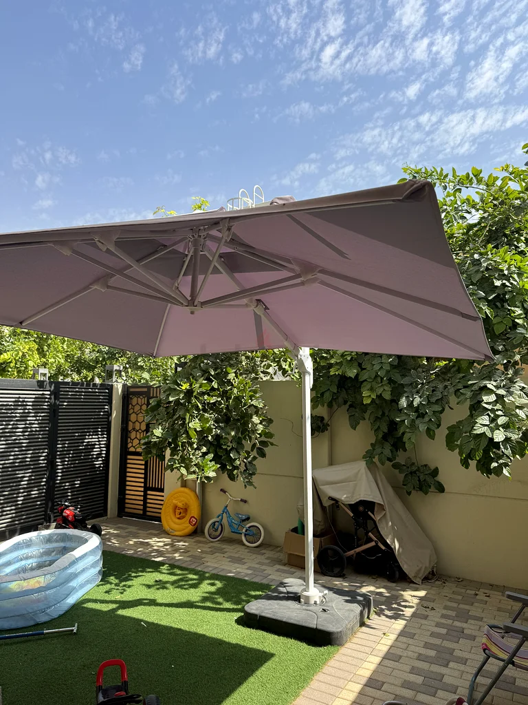 Outdoor Cantilever Umbrella63220323672578113