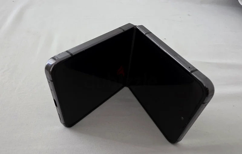 Samsung galaxy z flip 5 512GB63180843158787114