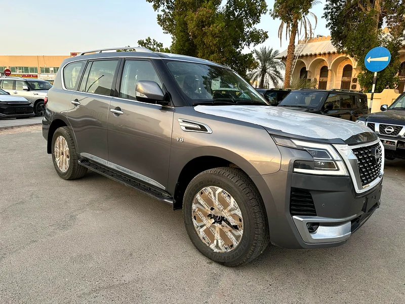 Bin Burghesh Car Showroom in Baniyas City63156991422466111