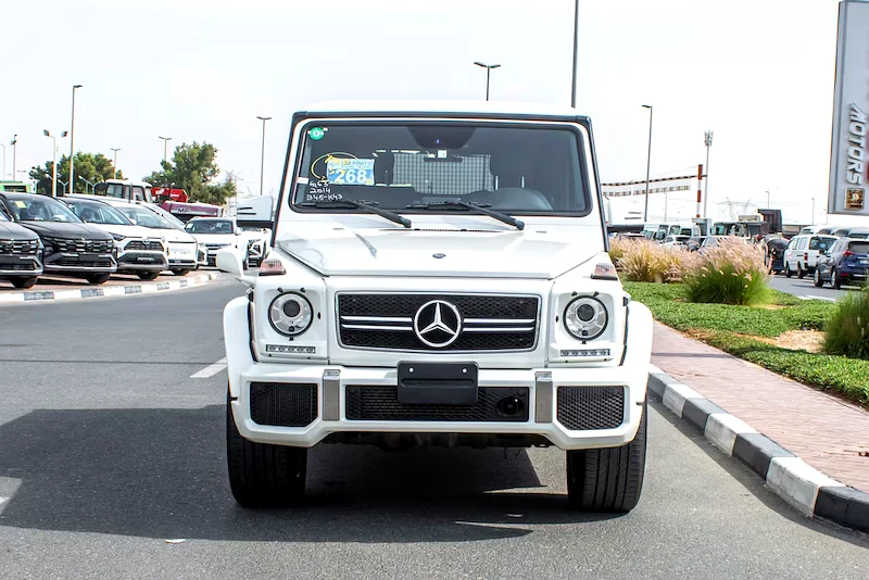 2014- G63 AMG - FULL OPTIONS -LOW MILEAGE- BLACK INSIDE - IMMACULATE CONDITION - ONLY 43,000 KM63177102764930114