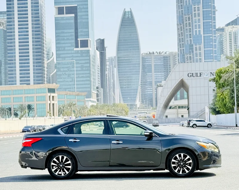 2017 NISSAN ALTIMA SL 2.5L AMERICAN SPECIFICATIONS IN EXCELLENT CONDITION63232620889089114