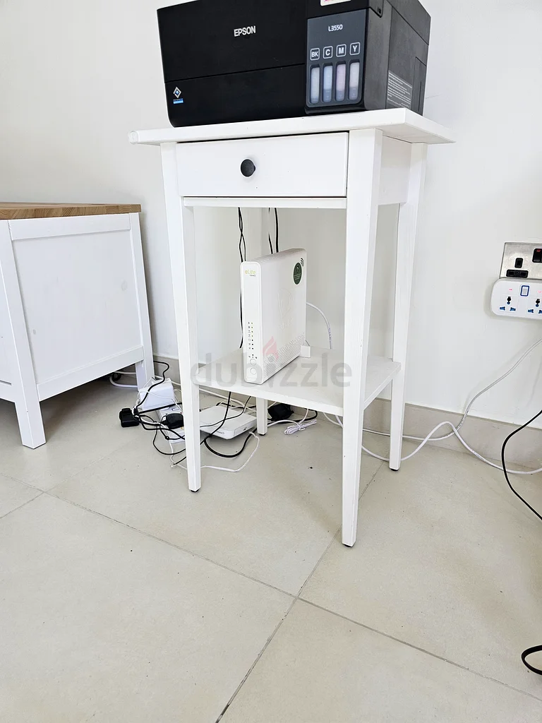 IKEA SMALL SIDE TABLE - WHITE63179386639235113