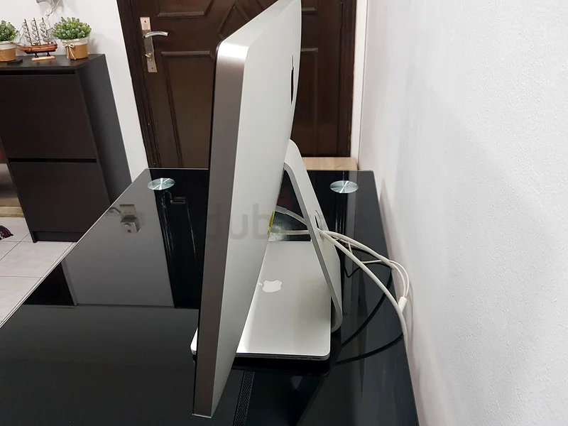 Apple Thunderbolts display 27inch Rare to find now63167113286786113