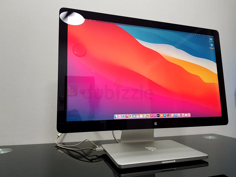 Apple Thunderbolts display 27inch Rare to find now63167113286786112