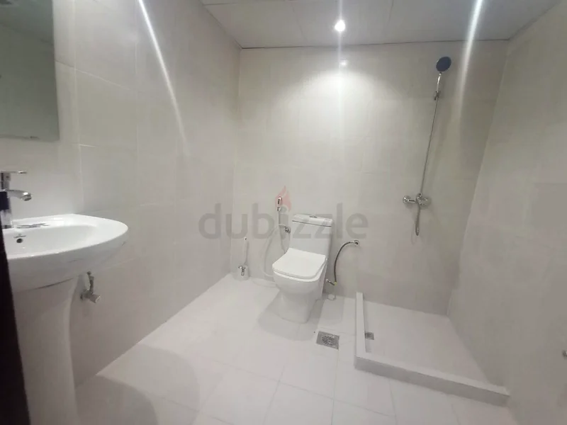 Newly Purnished Partition Room Near Sharaf DG Metro63624810184579113