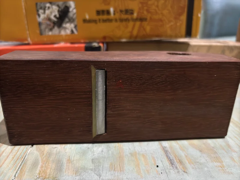 Manual hand wood planer63178904285314112