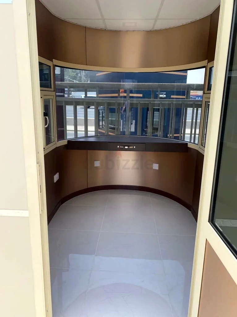 For sale: high-spec security cabin63263507599362113