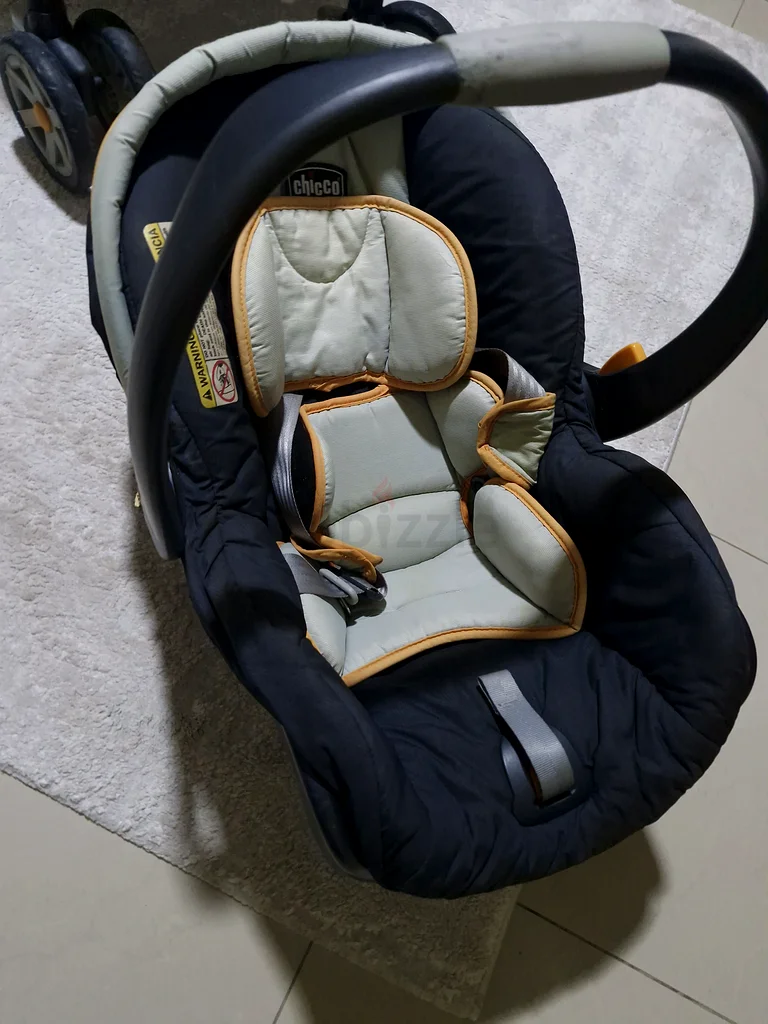عربة أطفال للبيع (تشيكو)63208382629250113