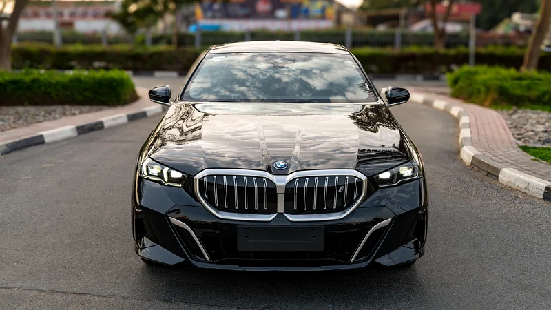 2024 | BMW i5 | eDrive | 35L | Distinguished M Sport Edition63232138204803111