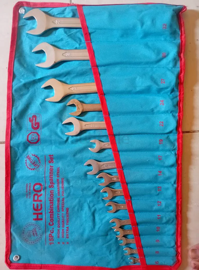 Llave inglesa63220823142915111