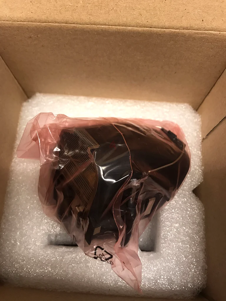 Barco Genuine R9801265 GP2 220W UHP Projector lamp63265106853890114