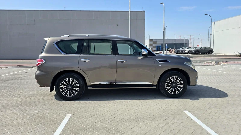 Nissan Patrol SE V8 201563139214439298113