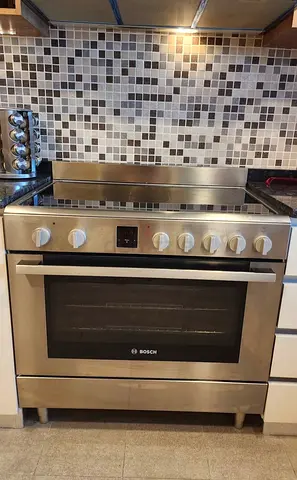 Bosch 5 Zones Electric Ceramic Hob Cooker HKK99V850M