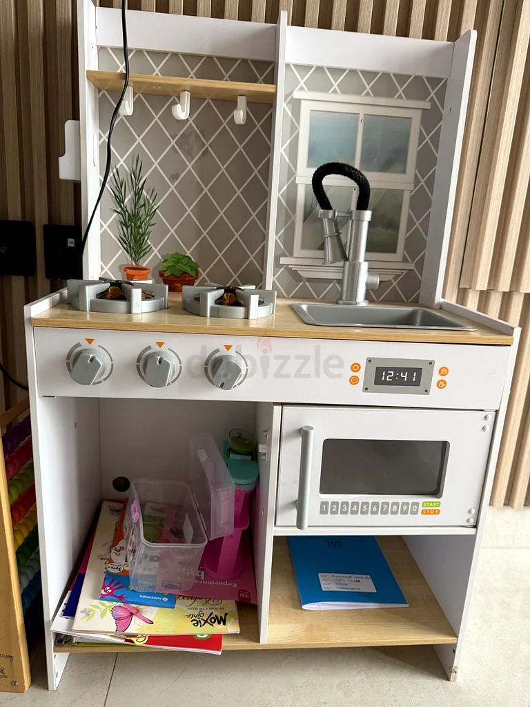 toys63206876875650111