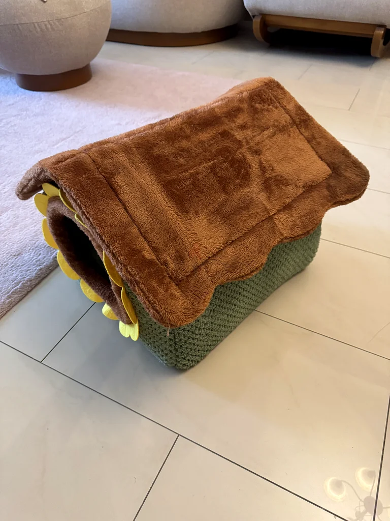 Cute Sunflower Cat House63233645225473113