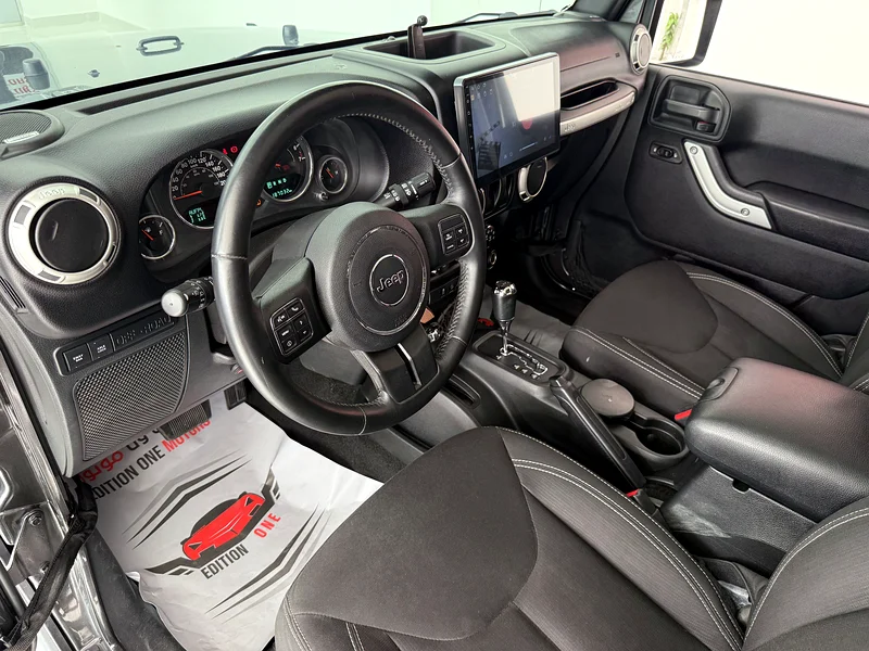 Jeep Wrangler Rubicon 2017 Agency maintenance63135496083331114