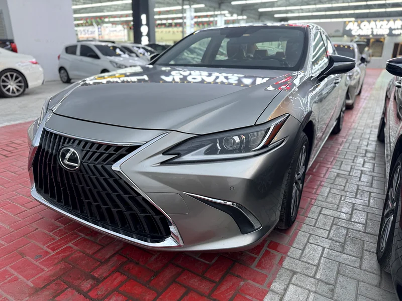 ES 300 HYBRID 2023 GCC 1 paint63225699303299112