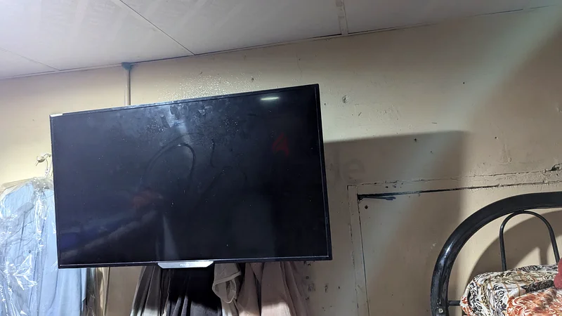 شاشة LCD632607579342101116