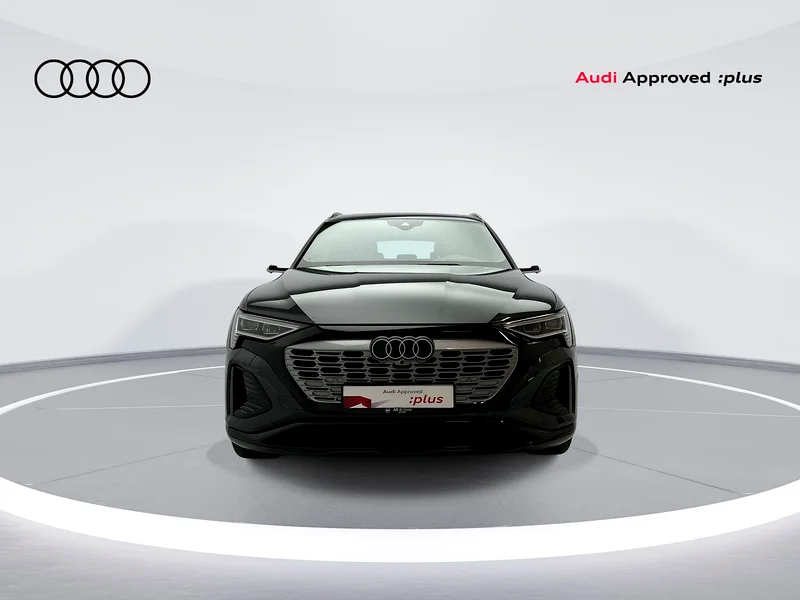 كواترو سبورتباك Q8 لاين S 55 e-tron 408 حصان بروغريس (رقم المرجع 015924)63139708319235113